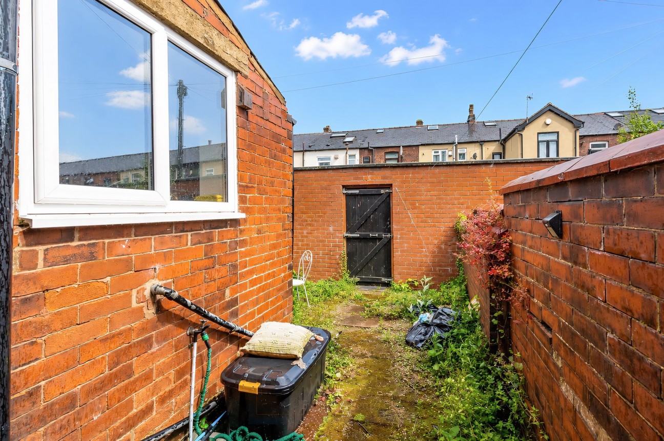 Tonge Park Avenue, Bolton, BL2