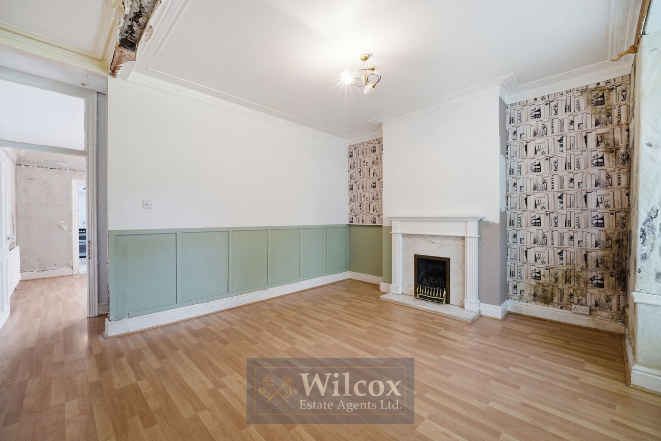 Tonge Park Avenue, Bolton, BL2