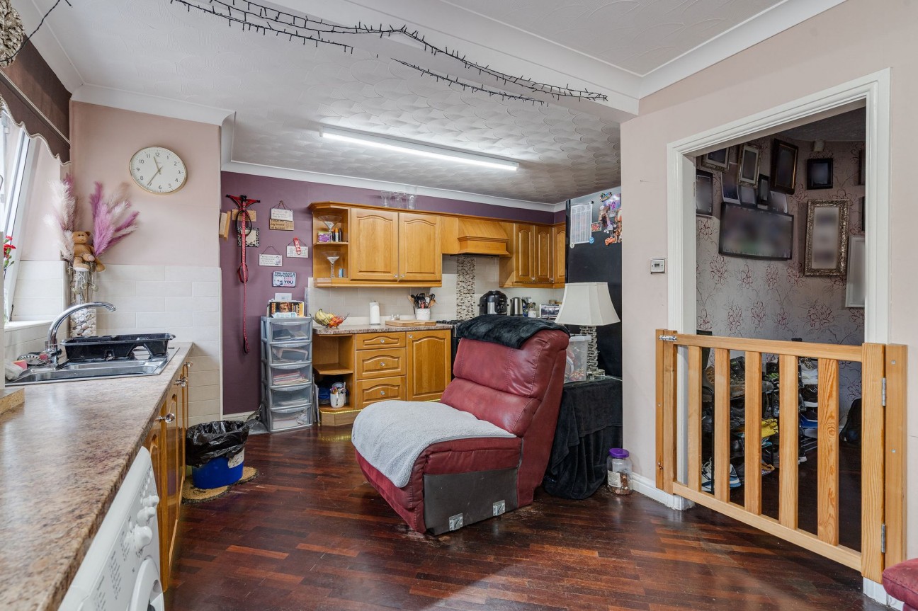 Doncaster Close, Little Lever, BL3