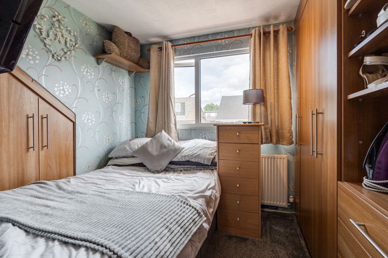 Doncaster Close, Little Lever, BL3