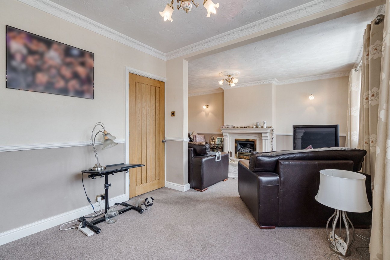 Doncaster Close, Little Lever, BL3