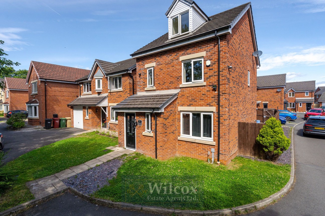 Bloomsbury Crescent, Bolton, BL1