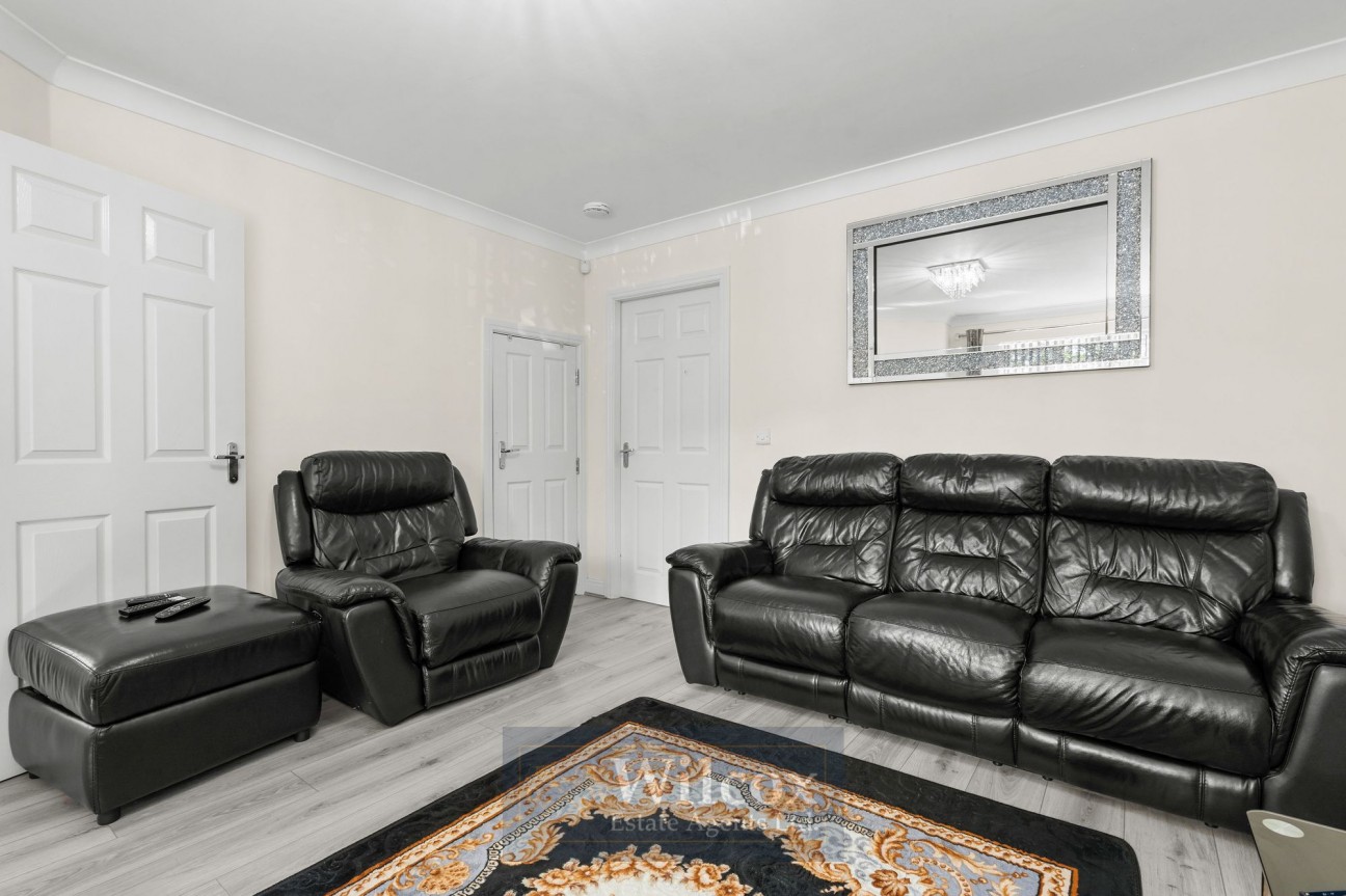 Bloomsbury Crescent, Bolton, BL1