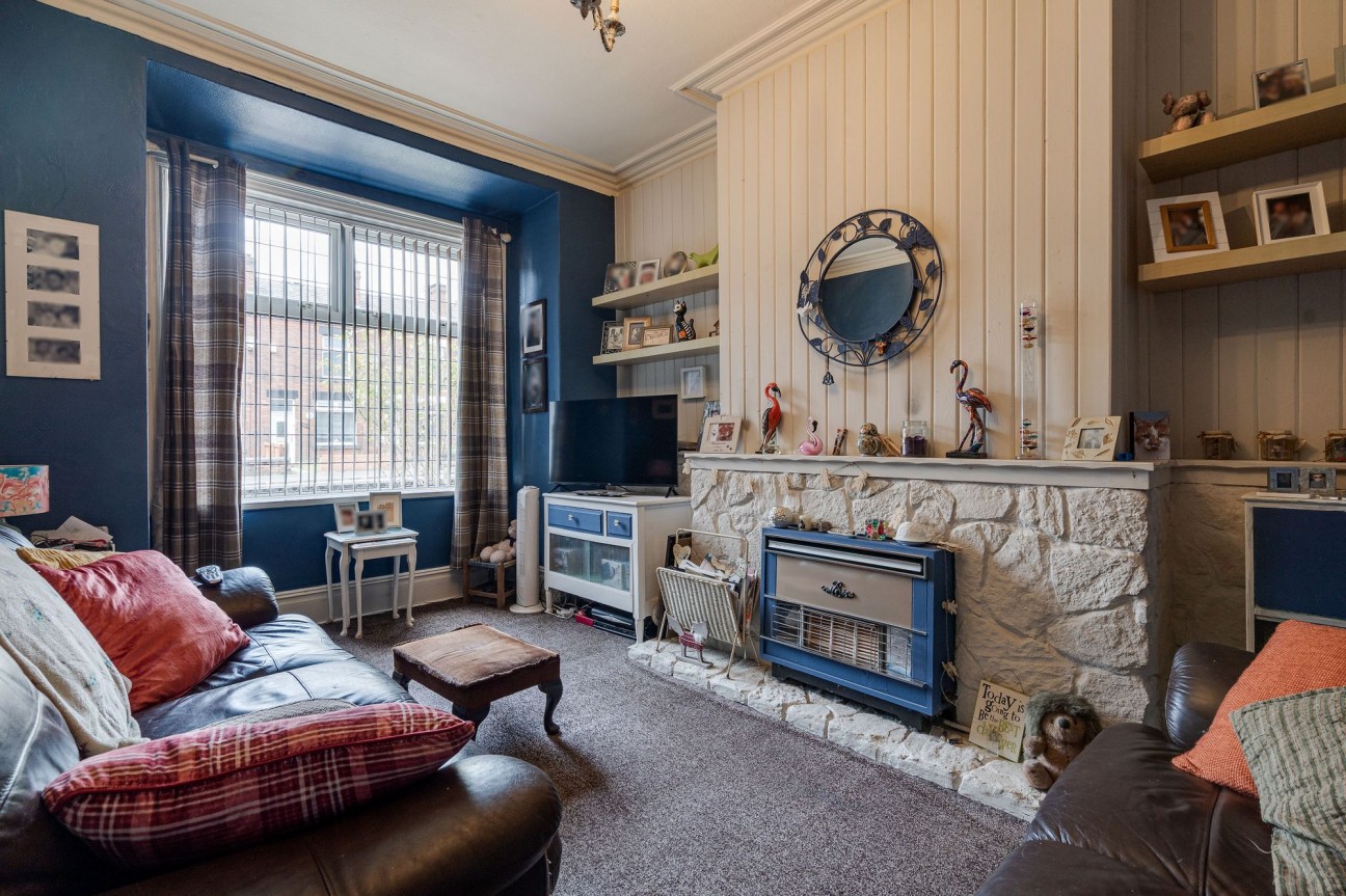 Tonge Moor Road, Bolton, BL2