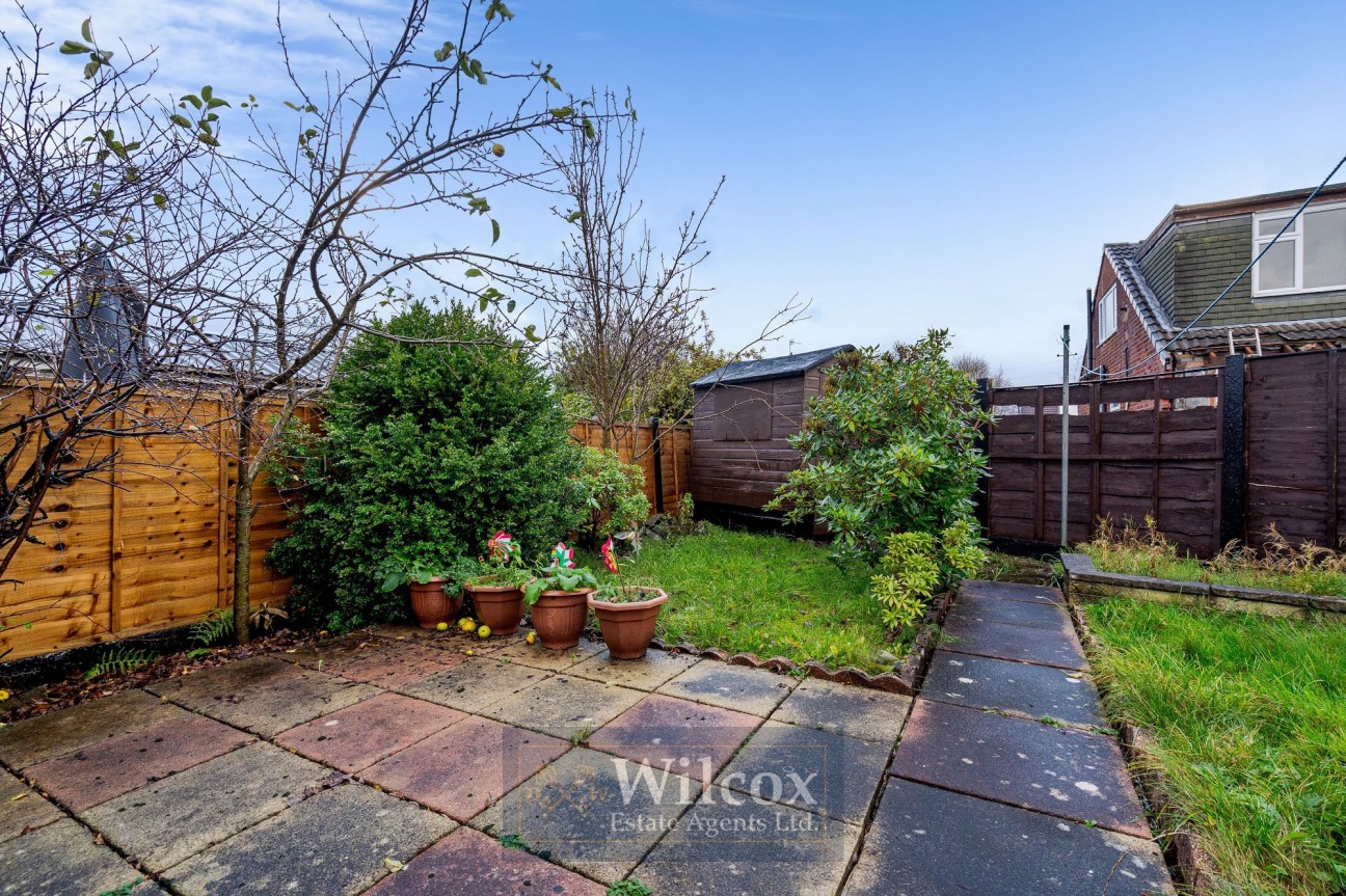 Beedon Avenue, Little Lever, BL3