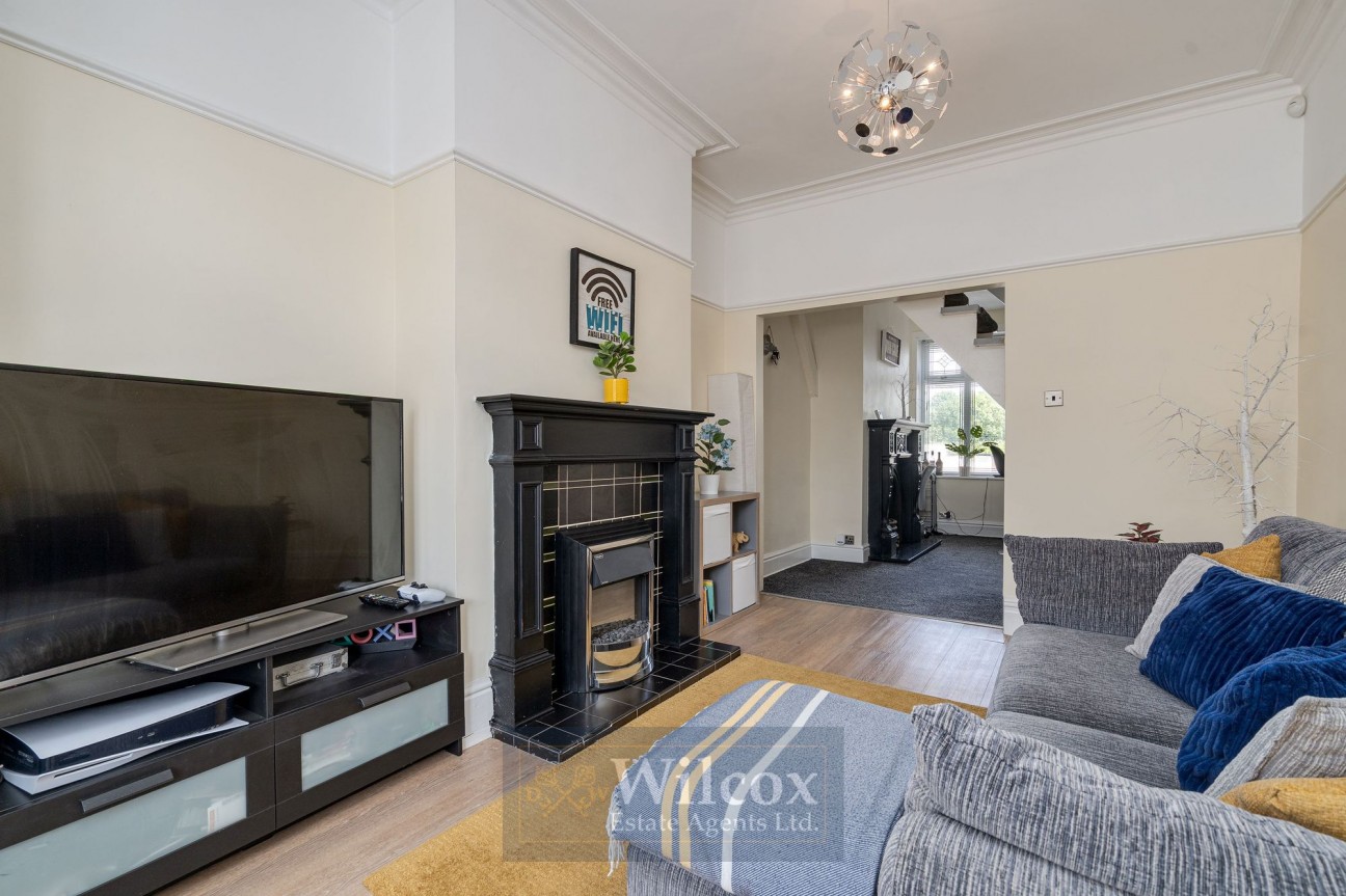 Tonge Moor Road, Bolton, BL2