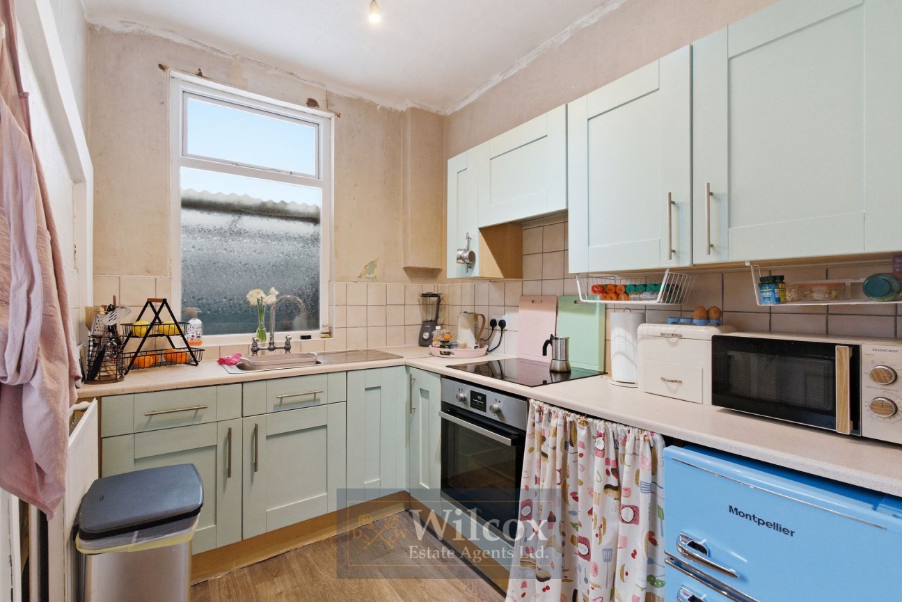 Tonge Moor Road, Bolton, BL2