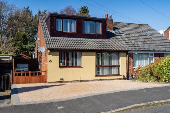Lincoln Avenue, Little Lever, BL3