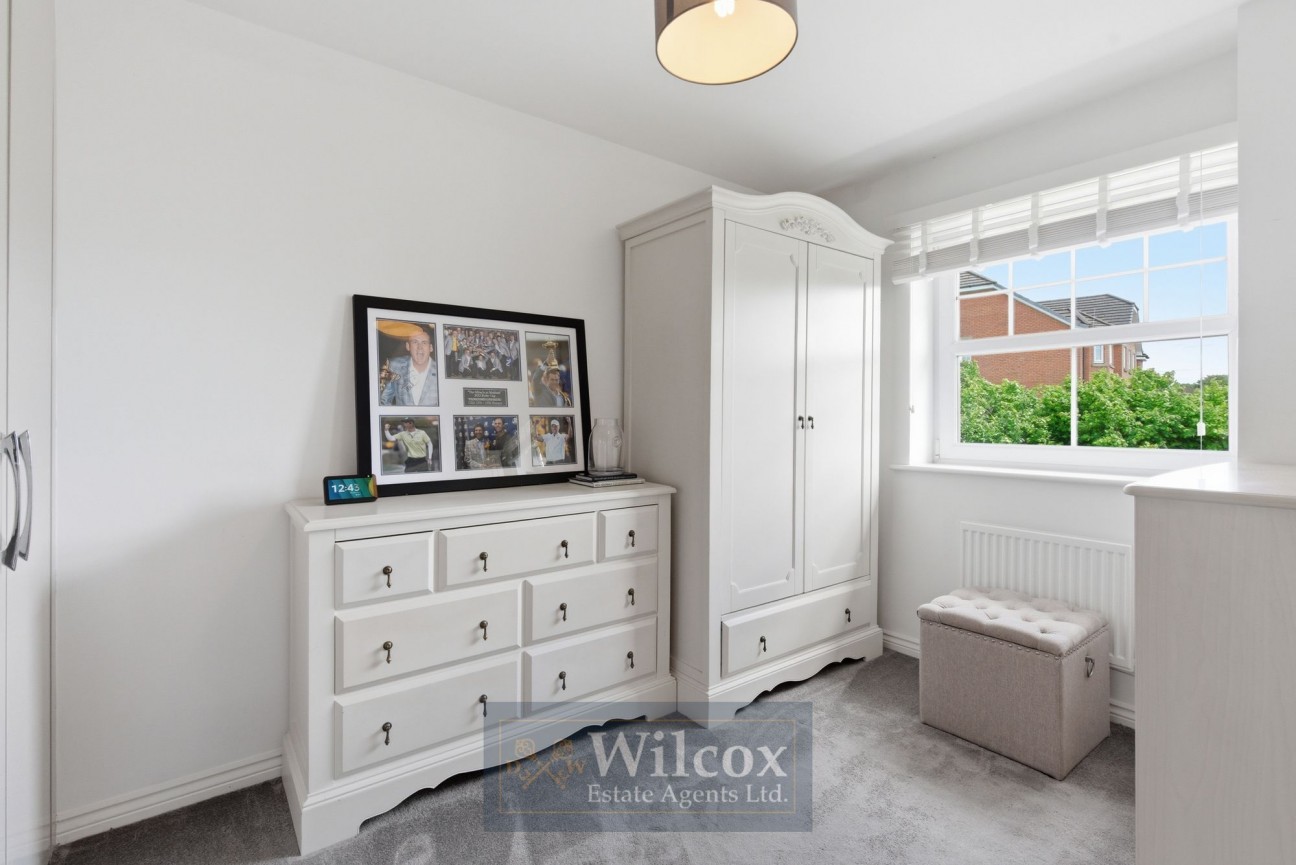 Kentfield Drive, Bolton, BL1