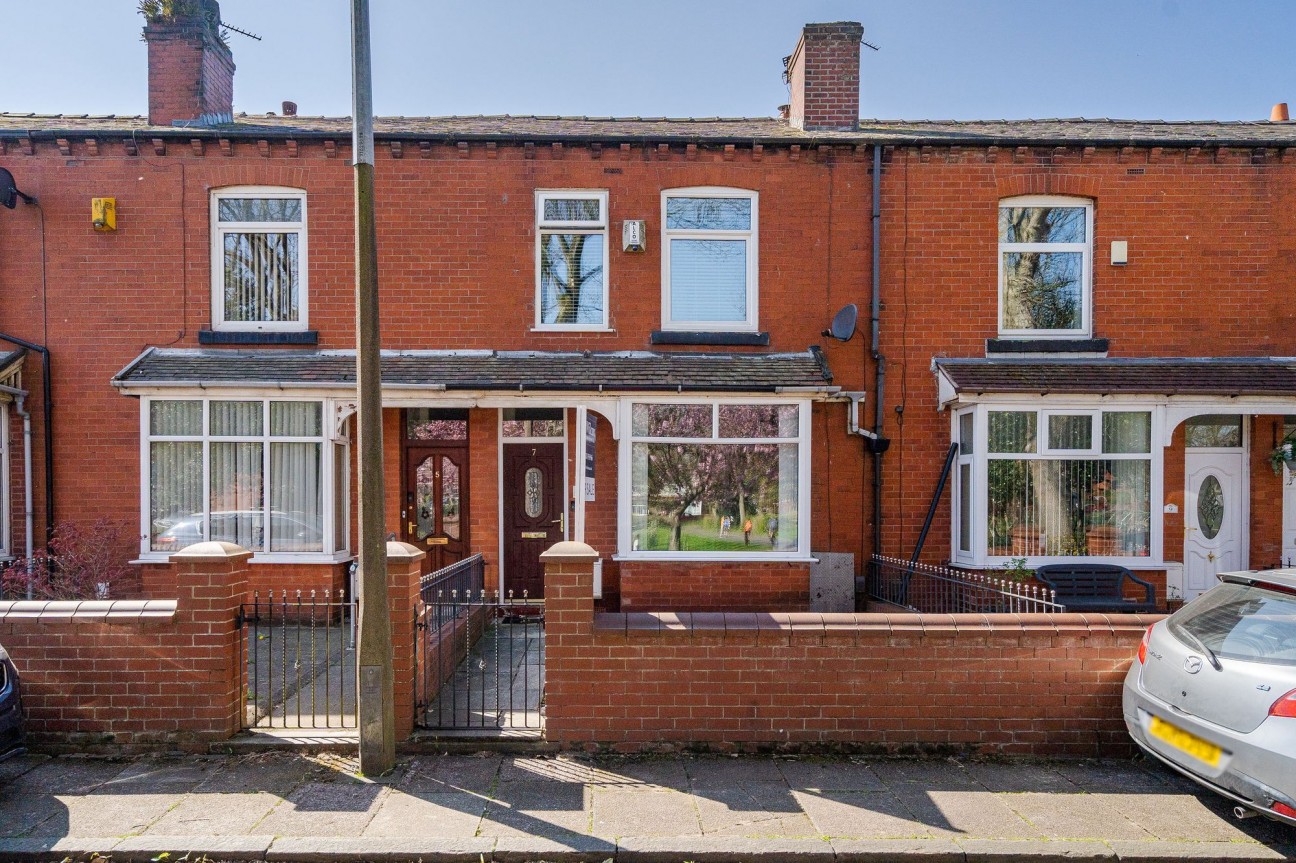 Tonge Park Avenue, Bolton, BL2