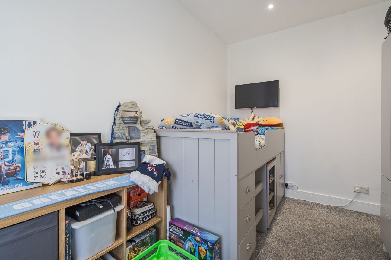 Tonge Park Avenue, Bolton, BL2