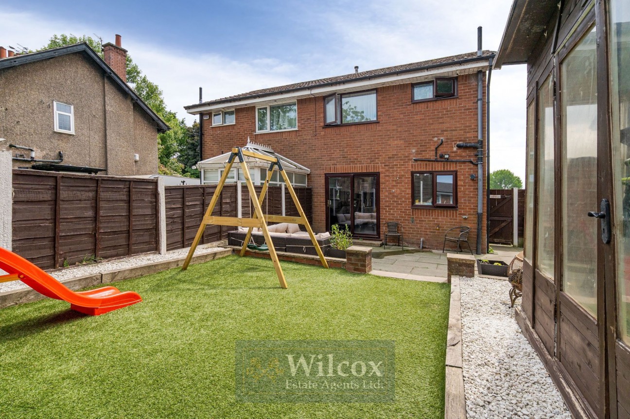Manor Gate Road, Bolton, BL2