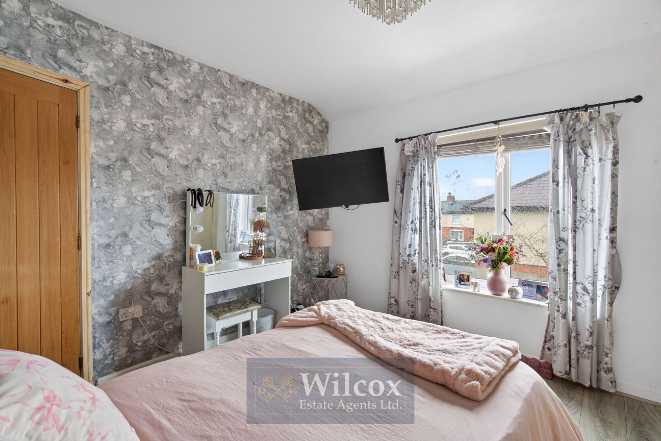 Platt Hill Avenue, Bolton, BL3