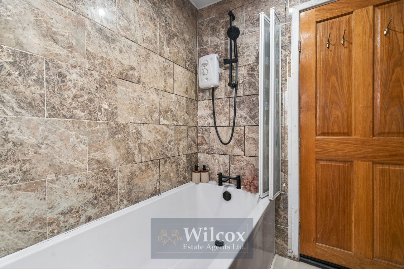 Platt Hill Avenue, Bolton, BL3