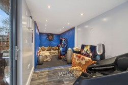 Platt Hill Avenue, Bolton, BL3