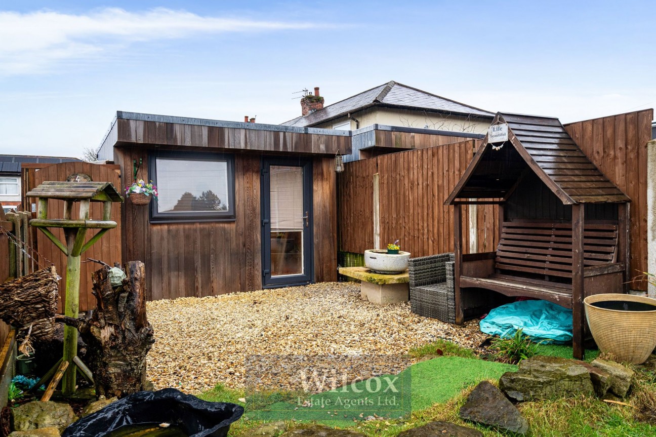 Platt Hill Avenue, Bolton, BL3