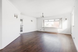 Glenmore Close, Bolton, BL3
