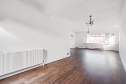 Glenmore Close, Bolton, BL3