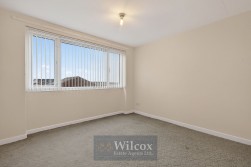 Dickinson Close, Bolton, BL1