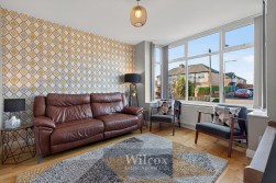 Moorside Avenue, Bolton, BL1