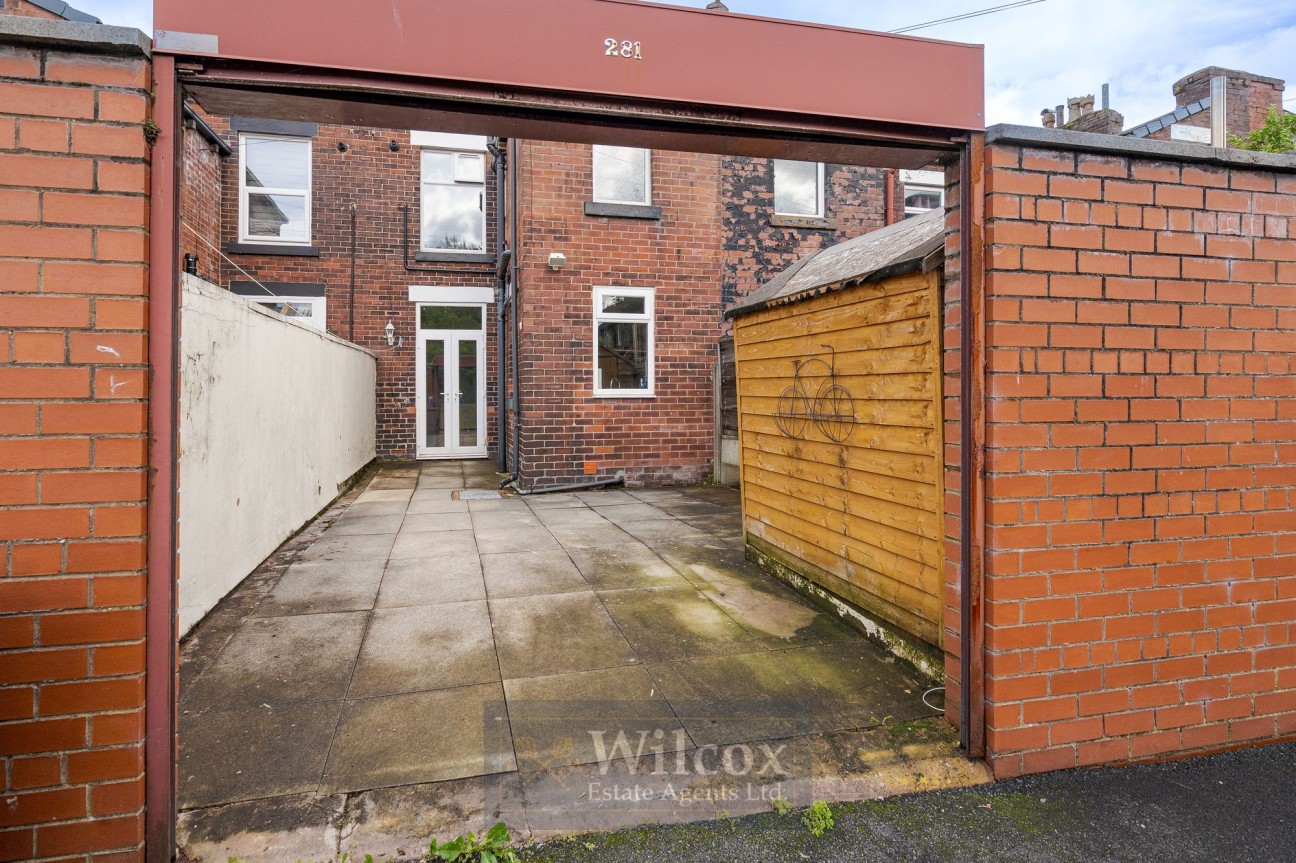 Ainsworth Lane, Bolton, BL2