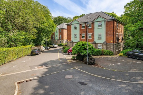 Temple Road, Bolton, BL1