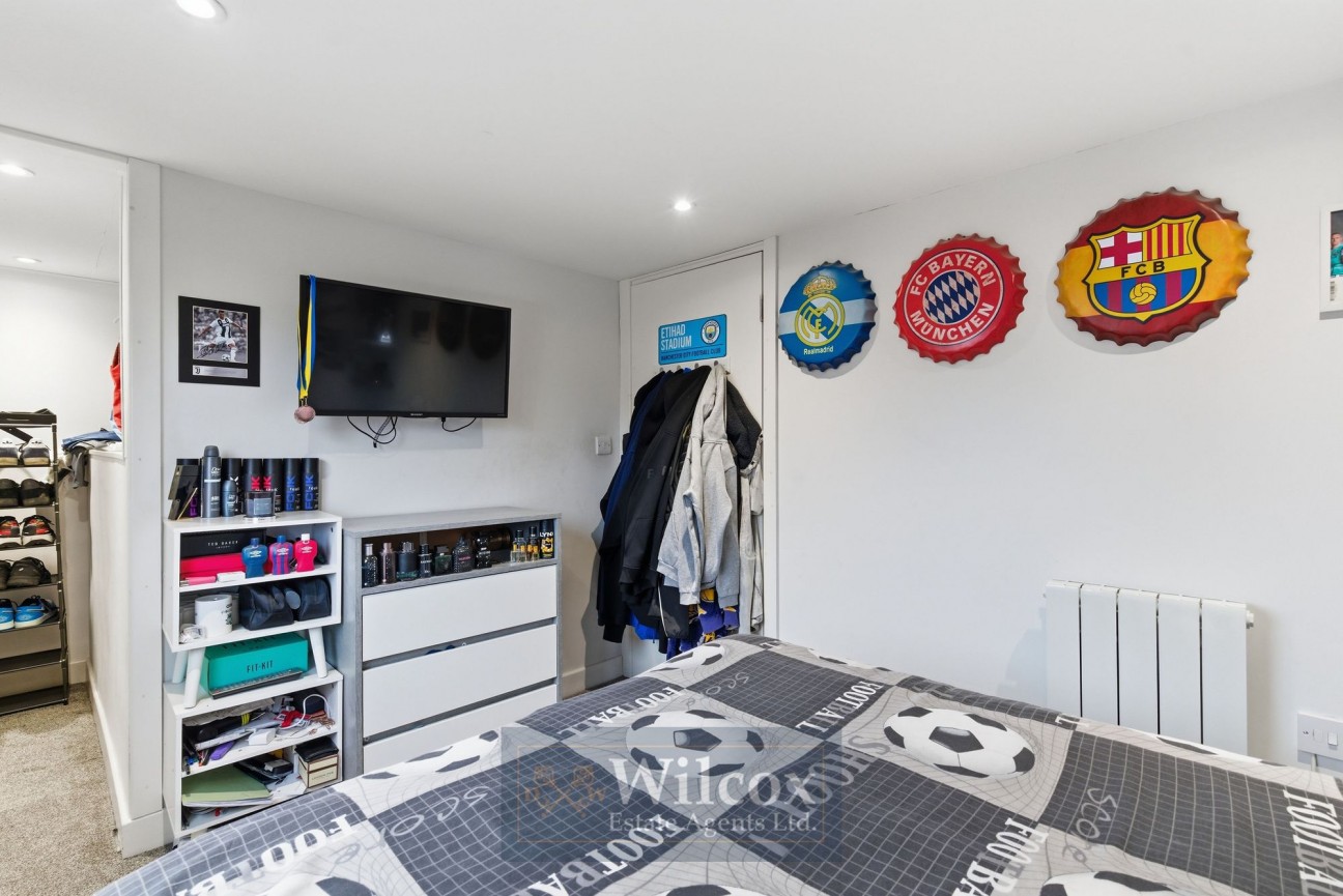 Ainslie Road, Bolton, BL1