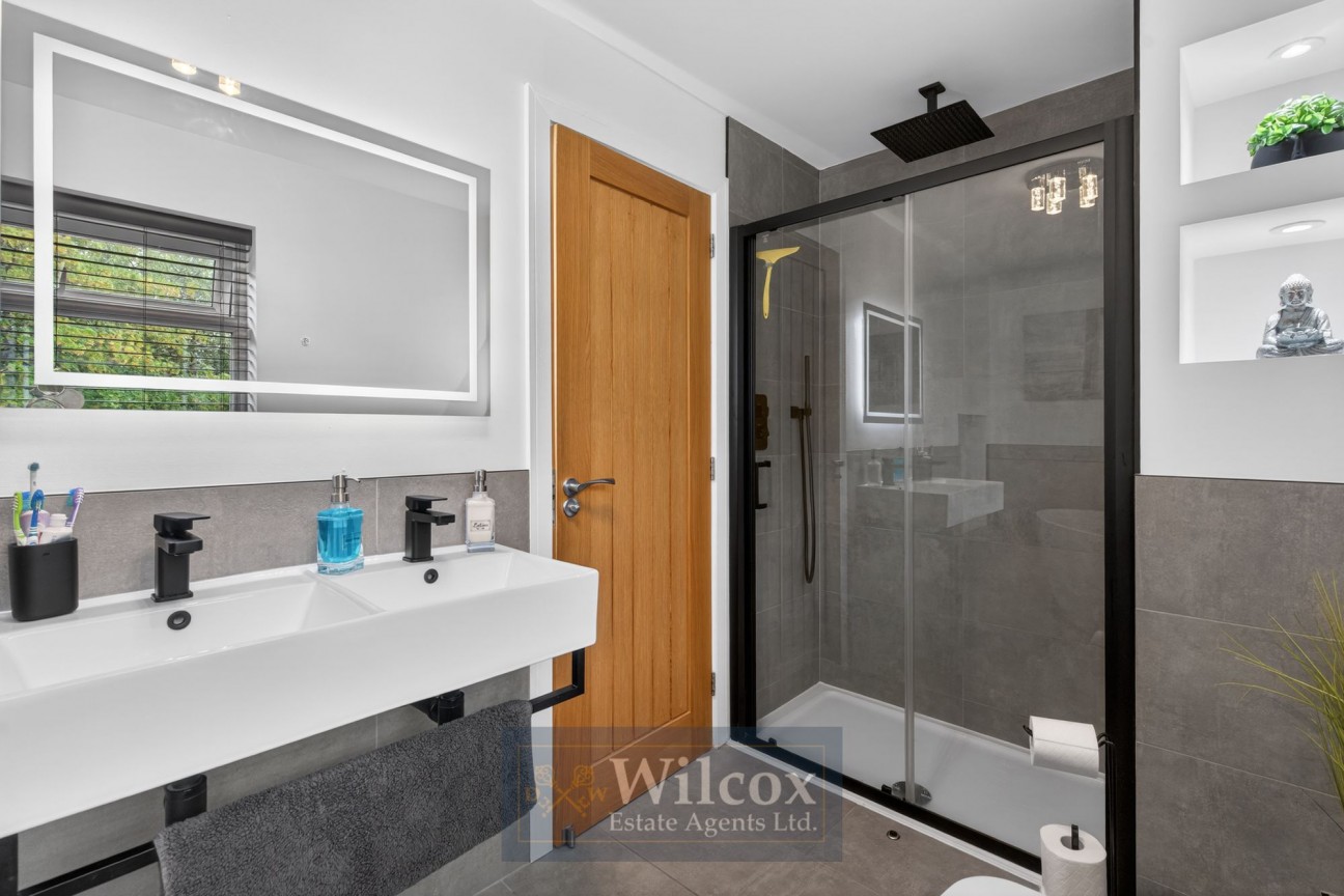 Meadow Close, Little Lever, BL3