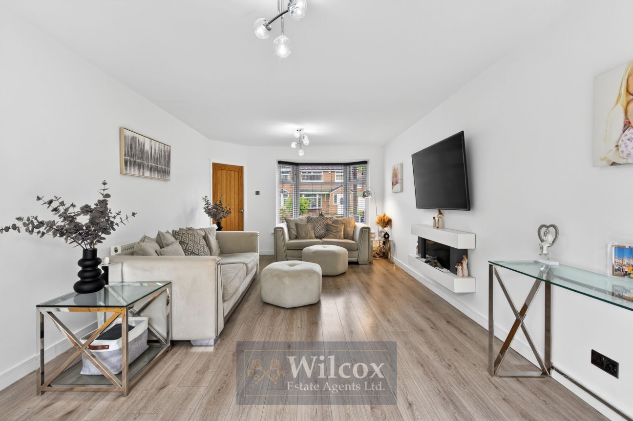 Meadow Close, Little Lever, BL3