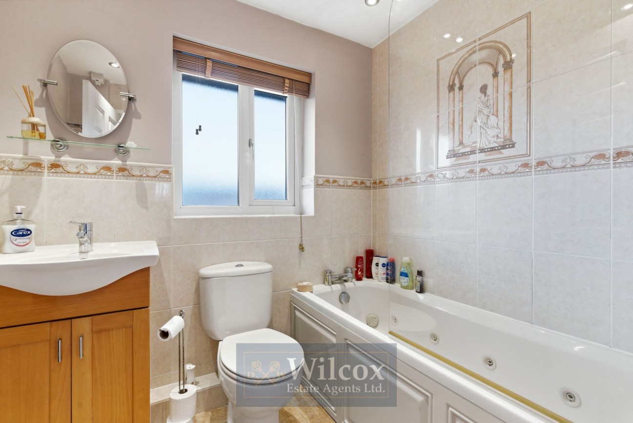 Claughton Avenue, Bolton, BL2