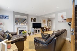 Claughton Avenue, Bolton, BL2