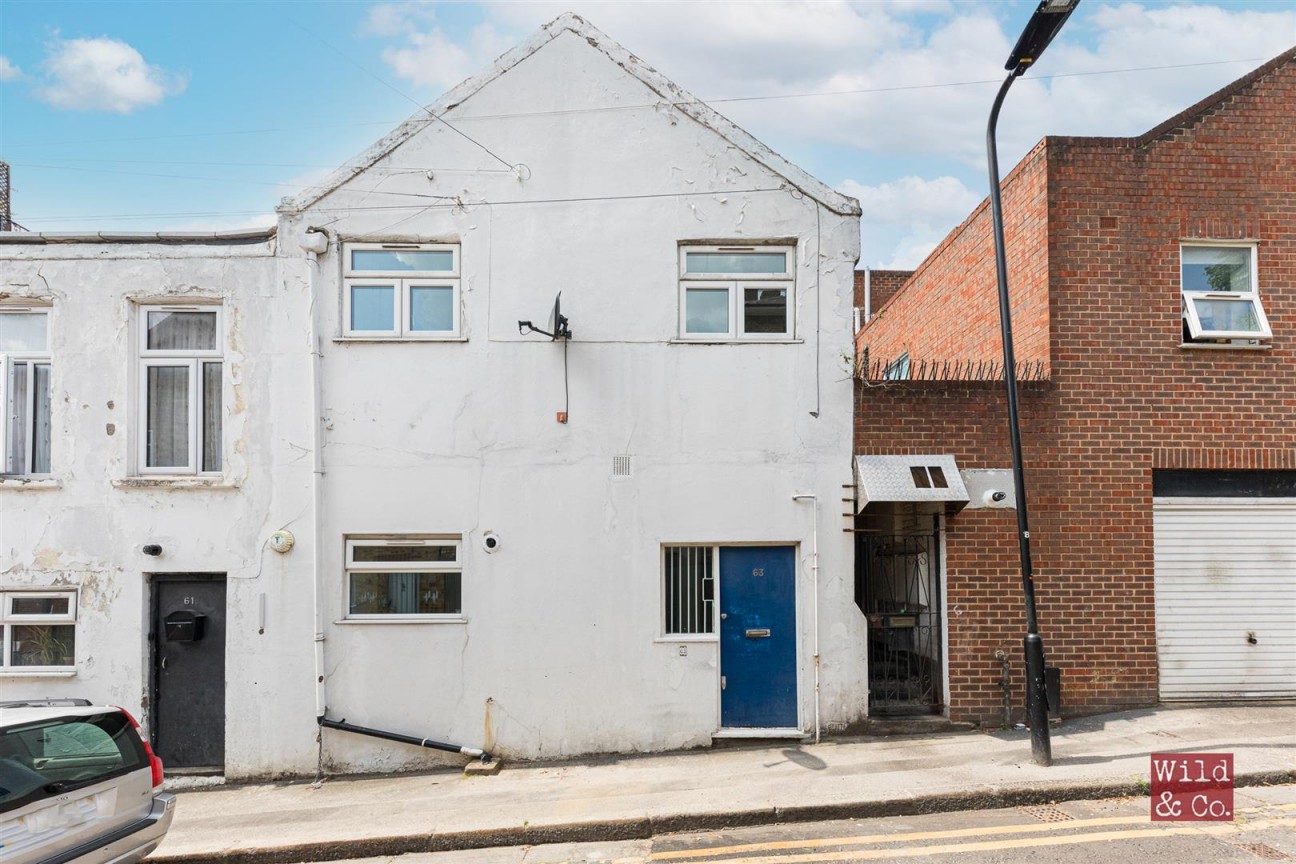 Clarence Mews, Hackney