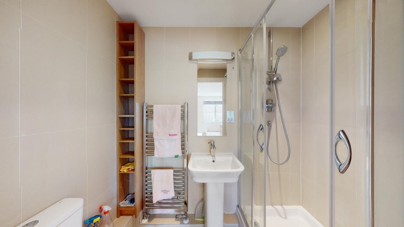 Scriven Street, London