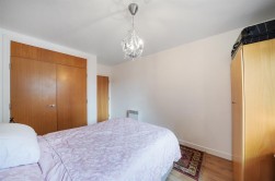 Morton Close, London