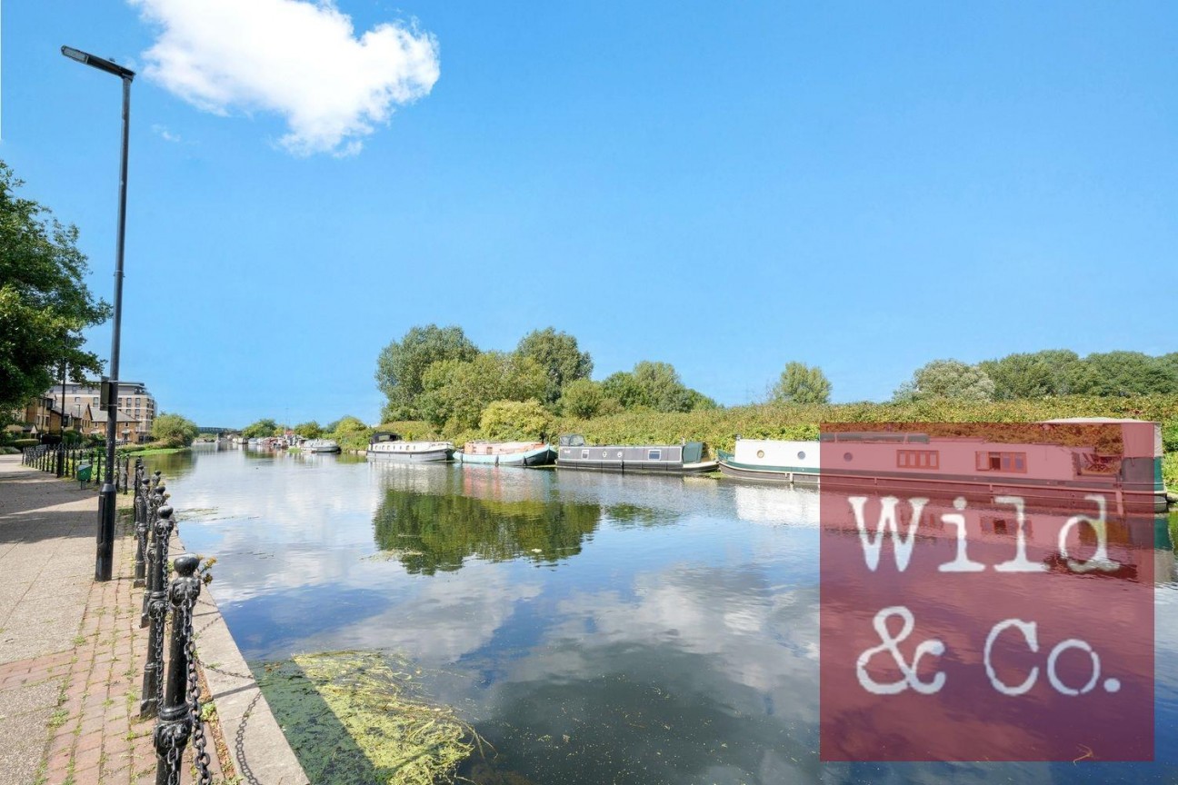 Riverside Close, Hackney