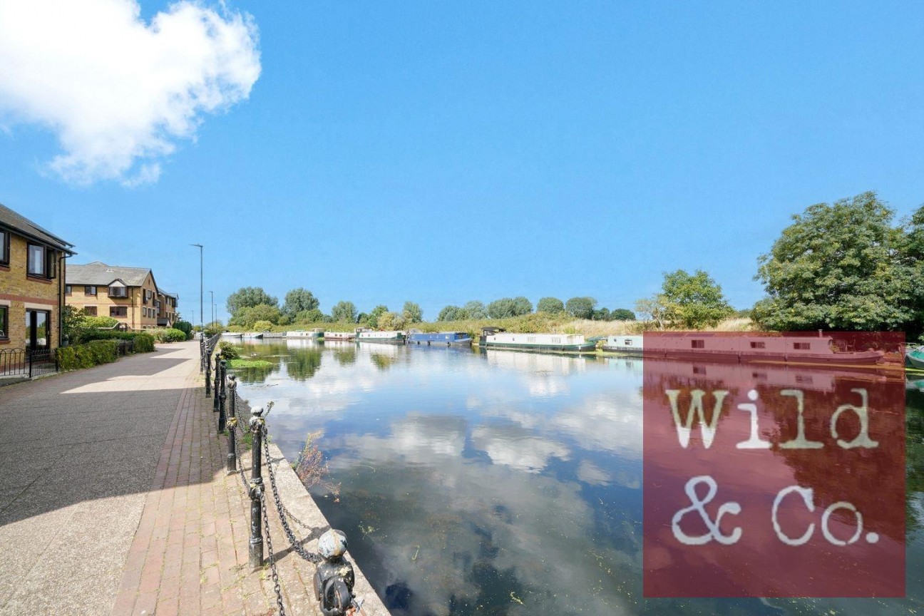 Riverside Close, Hackney