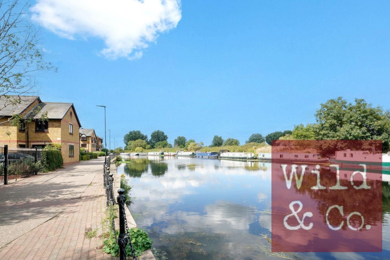 Riverside Close, Hackney