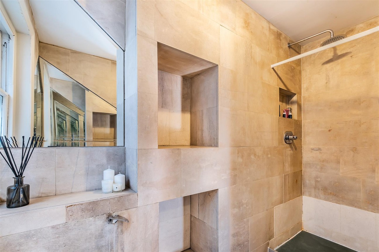 Tisbury Court, London