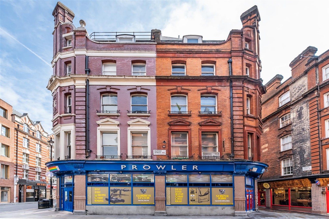 Tisbury Court, London