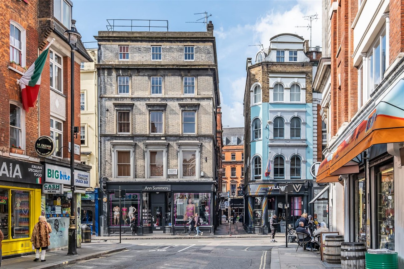 Tisbury Court, London