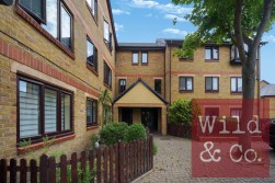Riverside Close, Hackney