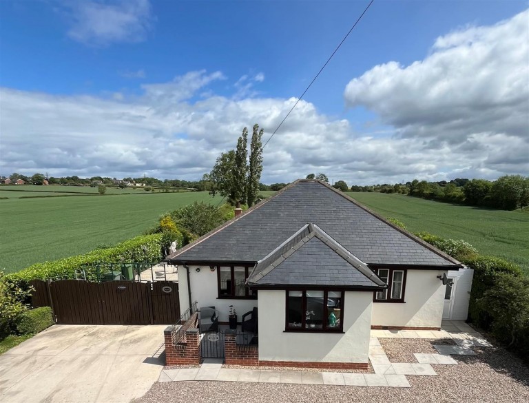 Sitwell Grange Lane, Pilsley, Chesterfield