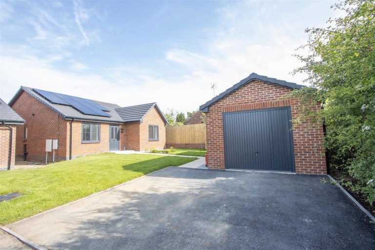 Holmgate Road, Clay Cross, Chesterfield