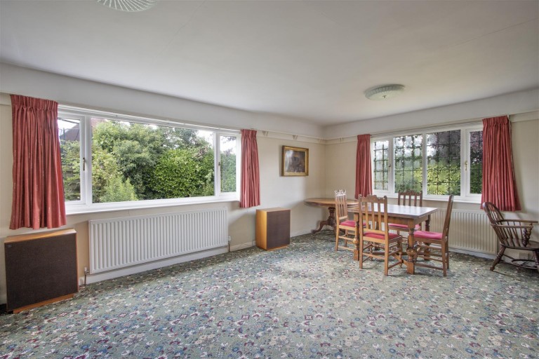 Dukes Drive, Chesterfield