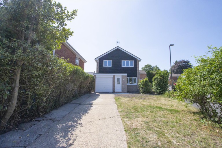 Pickton Close, Chesterfield
