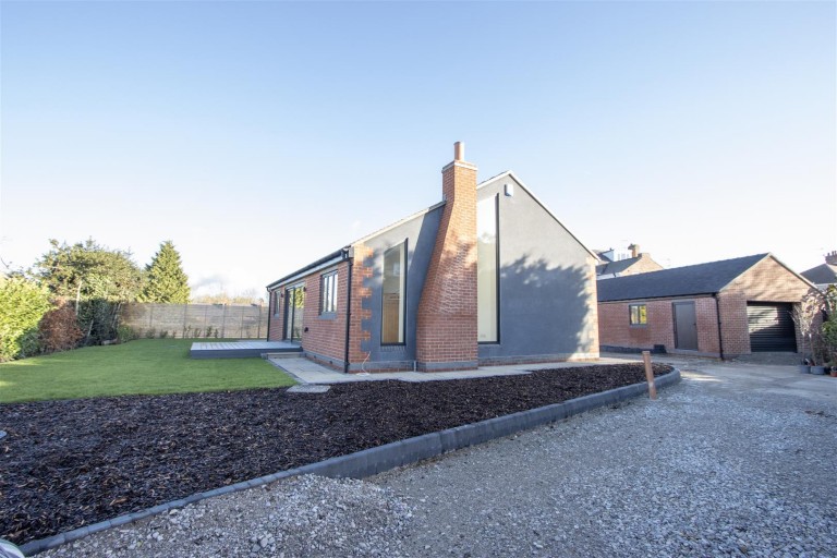 Hillside Drive, Walton, Chesterfield