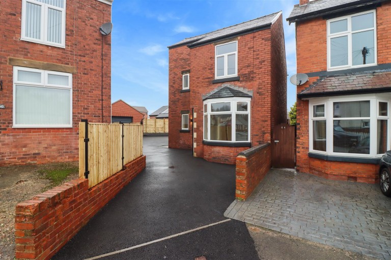 Walgrove Road, Walton, Chesterfield