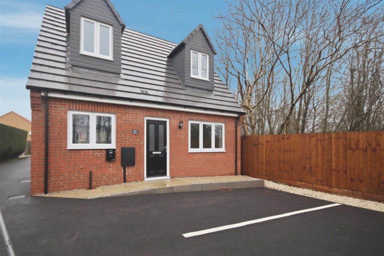 Chesterfield Road, Holmewood