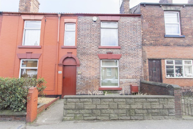 Chatsworth Road, Brampton, Chesterfield