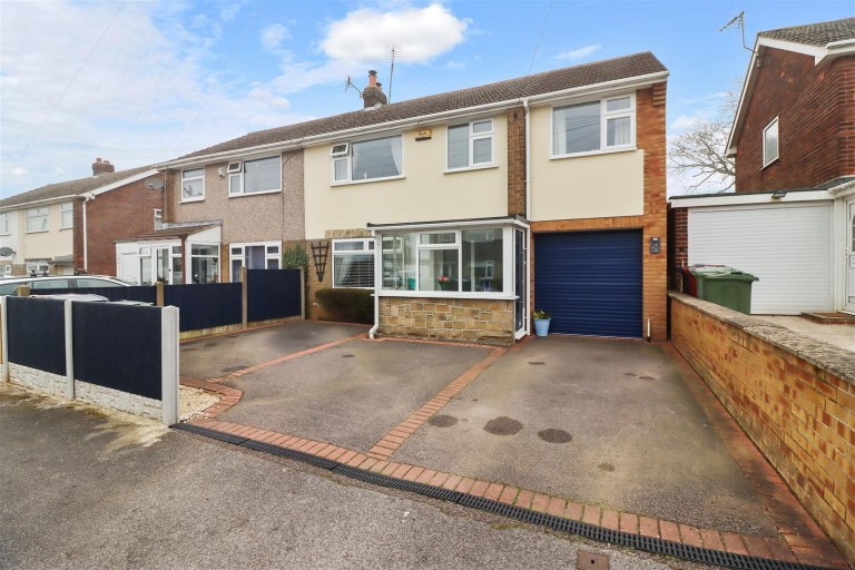 Lilac Grove, Glapwell, Chesterfield